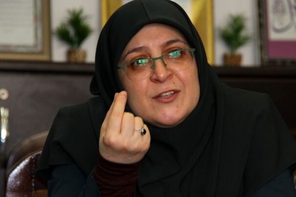 İranda ilk dəfə qadın hökumət sözçüsü təyin edildi