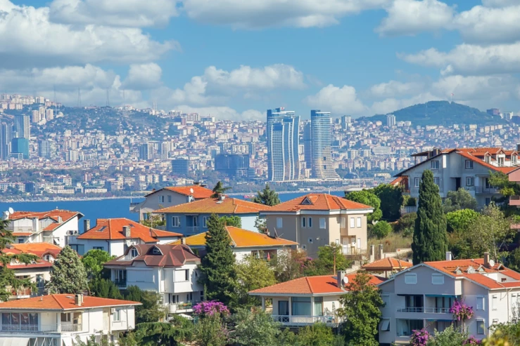 İngiltərə vətəndaşları Türkiyədə 329 daşınmaz əmlak alıb (ÖZƏL)