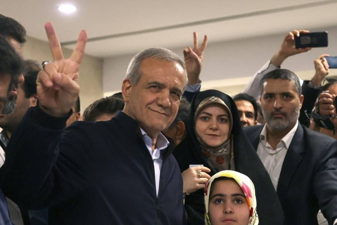 Səudiyyə rəhbərliyi Pezeşkianı təbrik edib