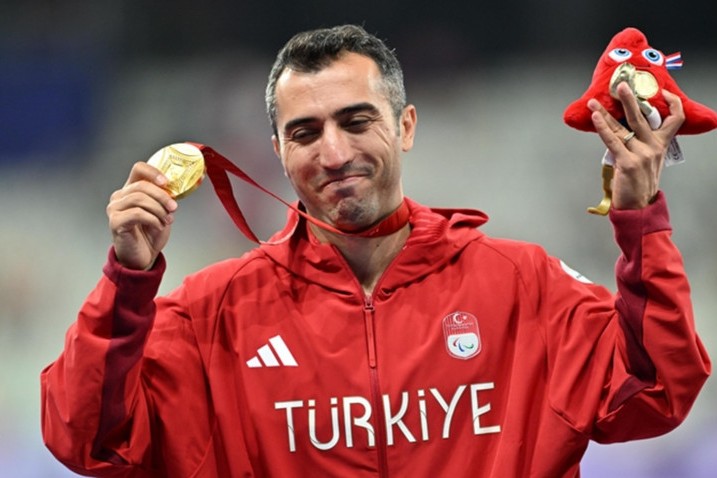 Türkiyəli paraatletin medalı əlindən alındı
