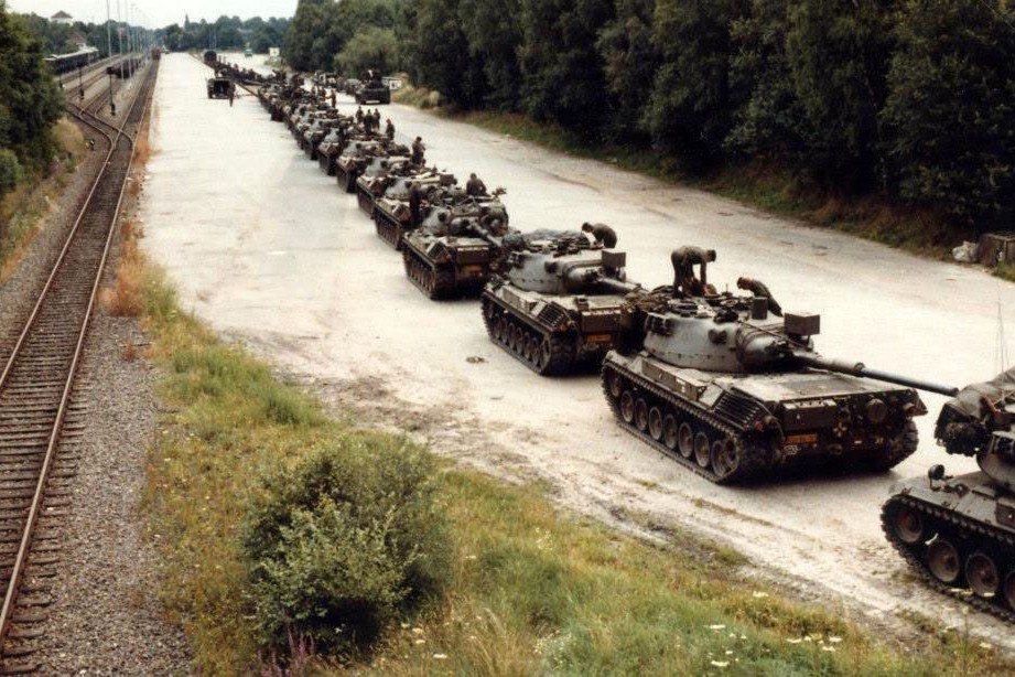Hollandiyada 10 ildən sonra ilk dəfə tank bölməsi yaradılacaq