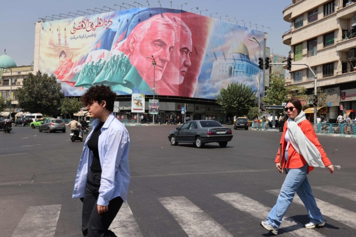 Tehran iddia edir ki, hərbi təhdidlər diplomatik prosesi çətinləşdirir