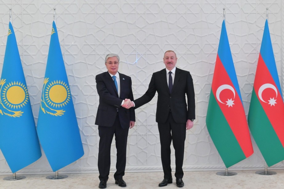 Tokayev Prezident İlham Əliyevə zəng edib