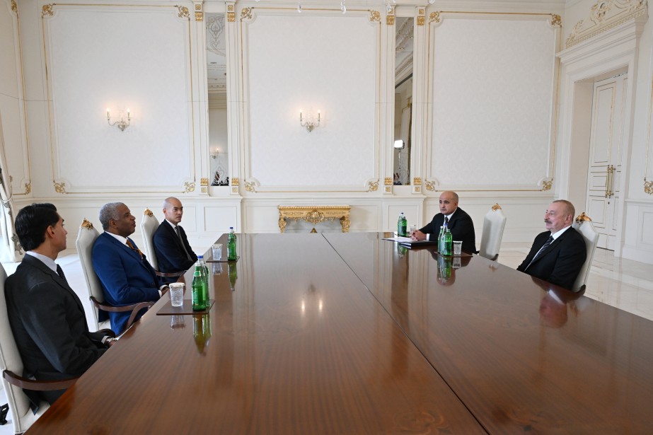Prezident İlham Əliyev “Vista Equity Partners” şirkətinin təsisçisi və icraçı direktorunu qəbul edib