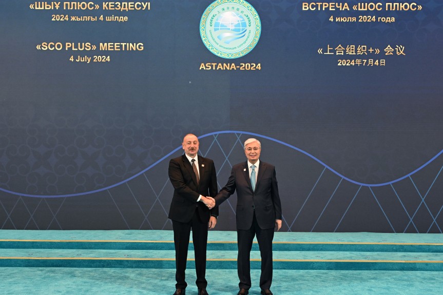 Prezident İlham Əliyev Astanada “ŞƏT plus” formatında keçirilən görüşdə iştirak etmək üçün “Müstəqillik” Sarayına gəlib