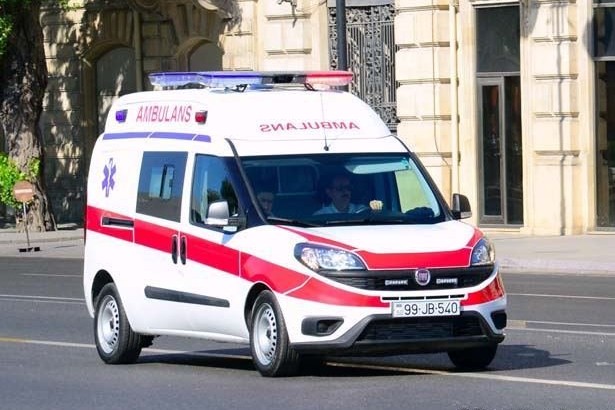Bakıda çoxmərtəbəli yaşayış binalarının birində liftin trosu qırılıb