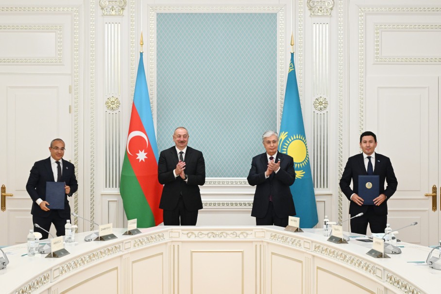 Prezident İlham Əliyevin və Kasım-Jomart Tokayevin iştirakı ilə Azərbaycan və Qazaxıstan arasında imzalanmış Səhmdarlar Müqaviləsinin mübadiləsi mərasimi olub