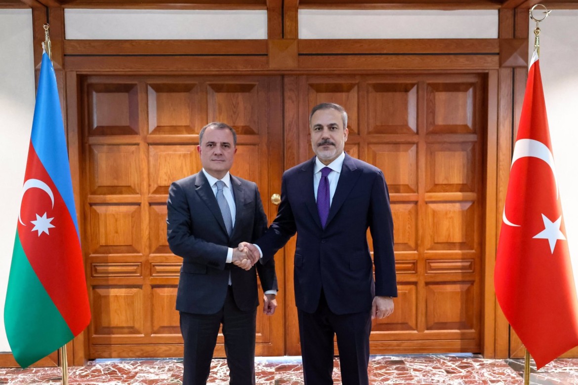 Ceyhun Bayramov Hakan Fidanla görüşdü