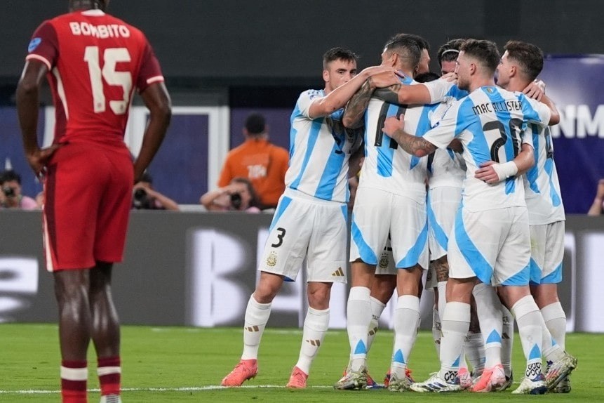 Amerika kubokunda Argentina finala yüksəlib