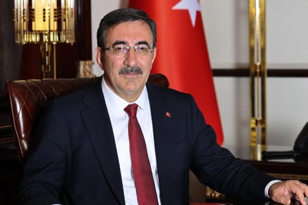Türkiyənin vitse-prezidenti Prezident İlham Əliyevi Milli Məclisə keçirilən seçkilərin nəticələri ilə bağlı təbrik edib