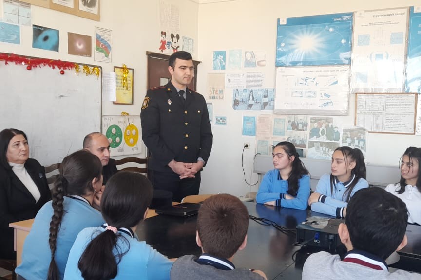 Siyəzəndə “Dini ekstermizm: dünyəvi dövlət üçün zərərləri” mövzusunda seminar keçirilib
