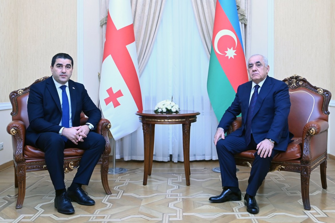 Baş nazir Əli Əsədov Gürcüstan parlamentinin sədri ilə görüşüb