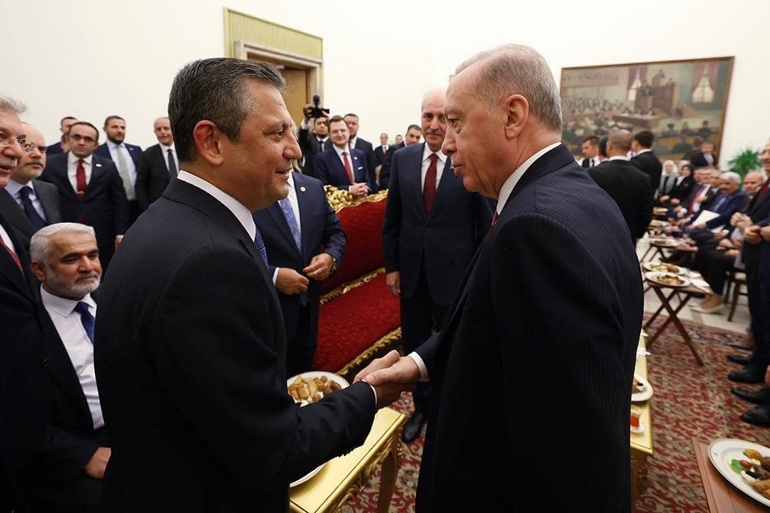 Ərdoğan CHP sədri ilə daxili və xarici siyasət məsələlərini müzakirə edəcək