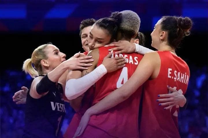 "Filenin Sultanları" yarı finala vəsiqə qazanıb