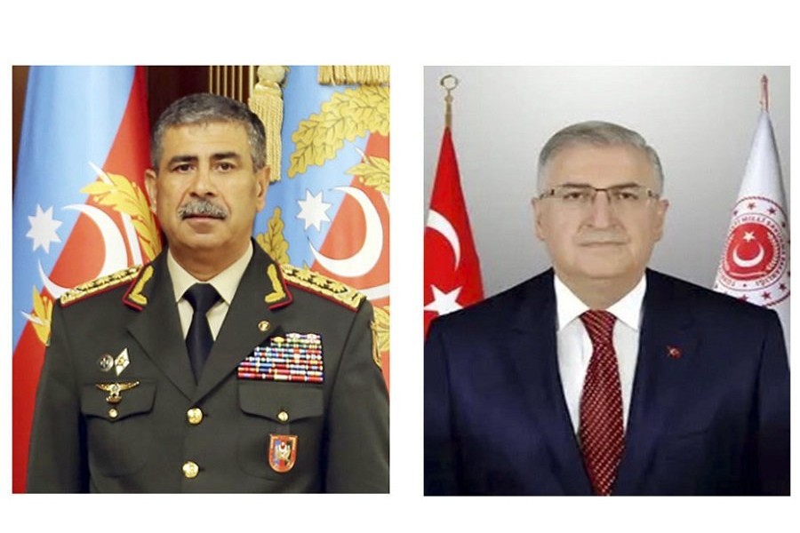 Azərbaycan və Türkiyənin müdafiə nazirləri arasında telefon danışığı olub