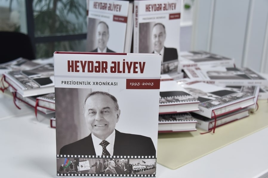 “Heydər Əliyev. Prezidentlik xronikası: 1993-2003” kitabı təqdim edilib