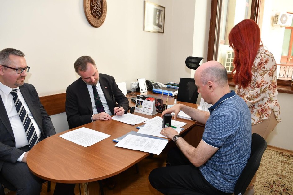 Milli Azərbaycan Tarixi Muzeyi ilə Polşanın Azərbaycandakı səfirliyi arasında Memorandum imzalanıb