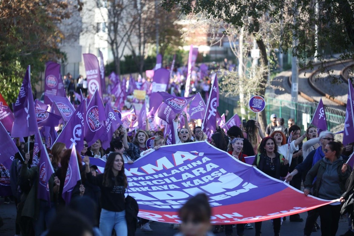 Türkiyədə son 14 ildə altı minə yaxın qadın qətl edilib