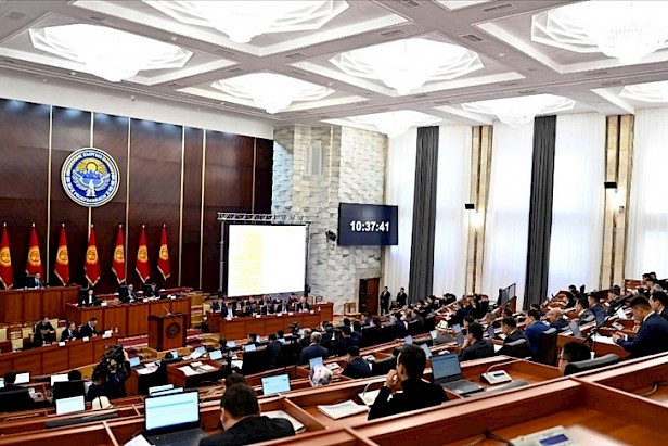 Qırğız Respublikasının parlament nümayəndə heyəti Macarıstana rəsmi səfər edəcək