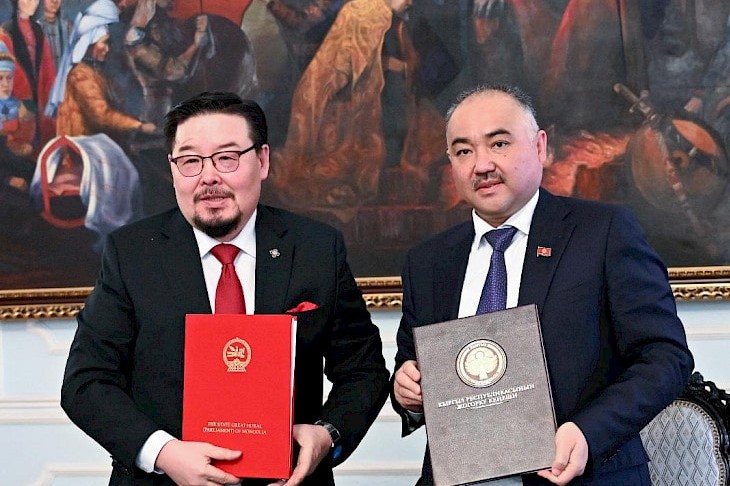 Qırğızıstan və Monqolustan parlamentlərinin sədrləri əməkdaşlıq memorandumu imzalayıb