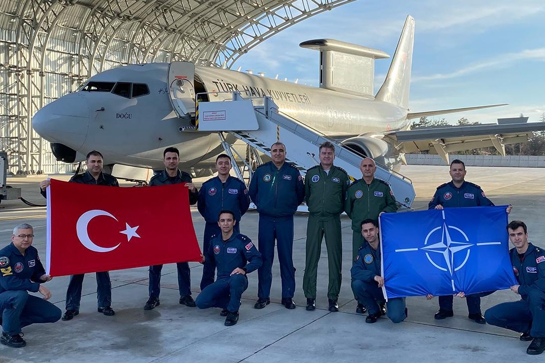 Türk Silahlı Qüvvələrinin təyyarələri ilk dəfə Rumıniyanın hava məkanında missiya yerinə yetirib