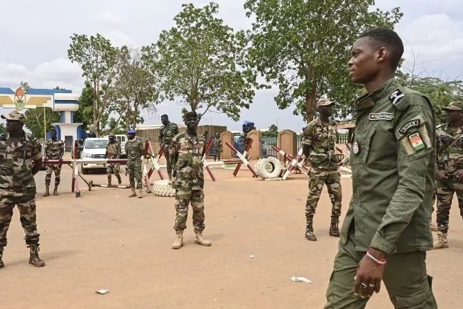 Fransa hərbi qüvvələri tam olaraq Nigeri tərk edib