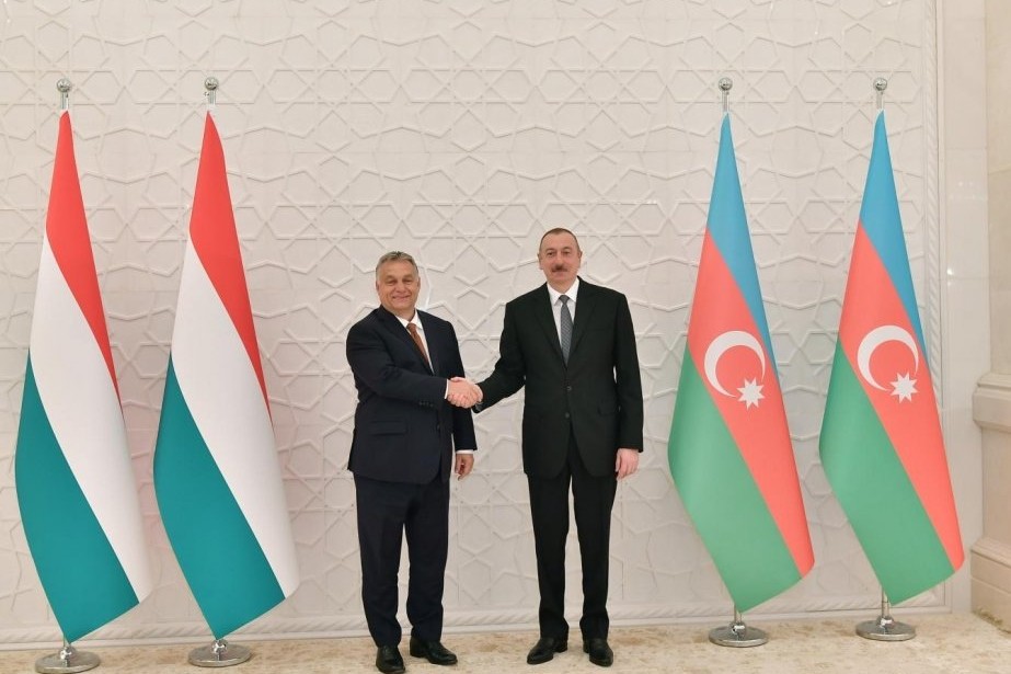 Viktor Orban Prezident İlham Əliyevə zəng edib