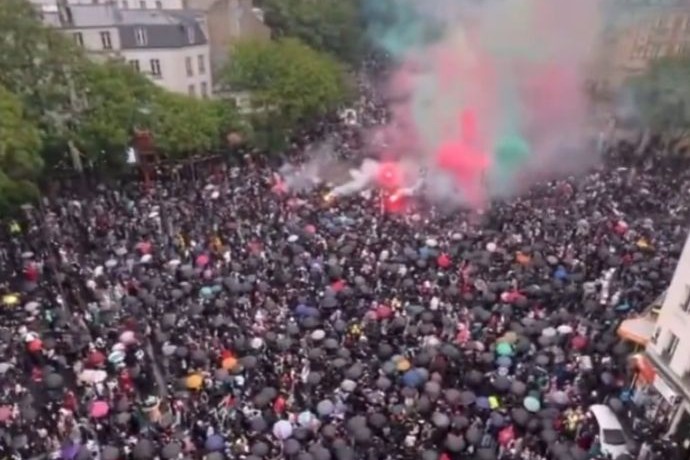 Parisdə on minlərlə insan Qəzzaya dəstək yürüşü keçirib