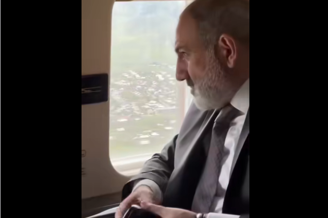 Paşinyanın helikopteri məcburi eniş edib