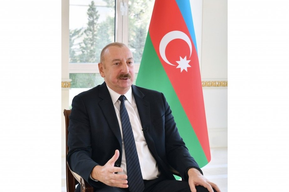 Prezident İlham Əliyev: Xarici borcumuz ümumi daxili məhsulun 10 faizindən aşağıdır, növbəti il üçün hədəf 7 faizdir