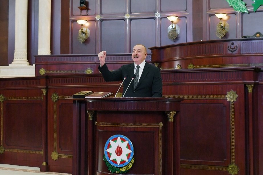 Prezident İlham Əliyev: Bu gün Azərbaycan xalqı bir yumruq kimi birləşib, bu birlik daimi olmalıdır