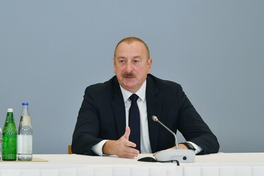 Prezident İlham Əliyev: Ermənistan özünü Azərbaycanla bütün kommunikasiyaların açılmasından məhrum edir