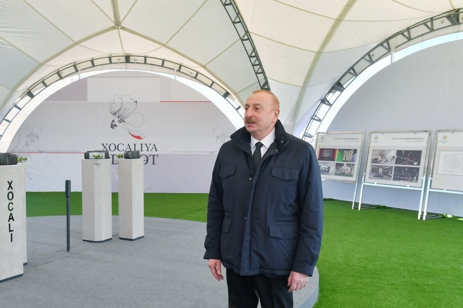 Prezident İlham Əliyev: İnanırdım ki, Xocalıya qayıdacağıq və qurbanların xatirəsini əbədiləşdirmək üçün burada memorial kompleks yaradılacaq