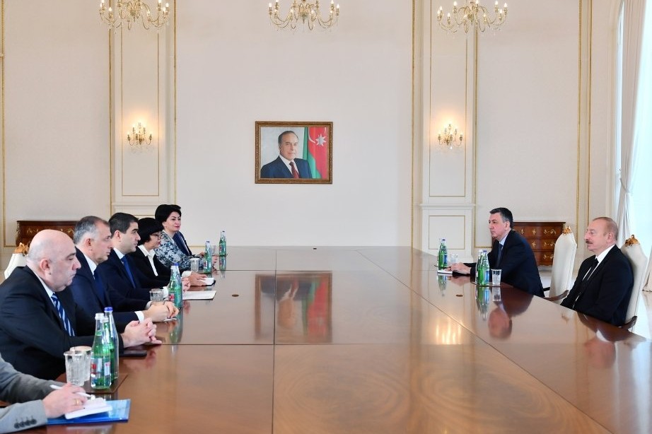 Prezident İlham Əliyev Gürcüstan parlamenti sədrinin başçılıq etdiyi nümayəndə heyətini qəbul edib