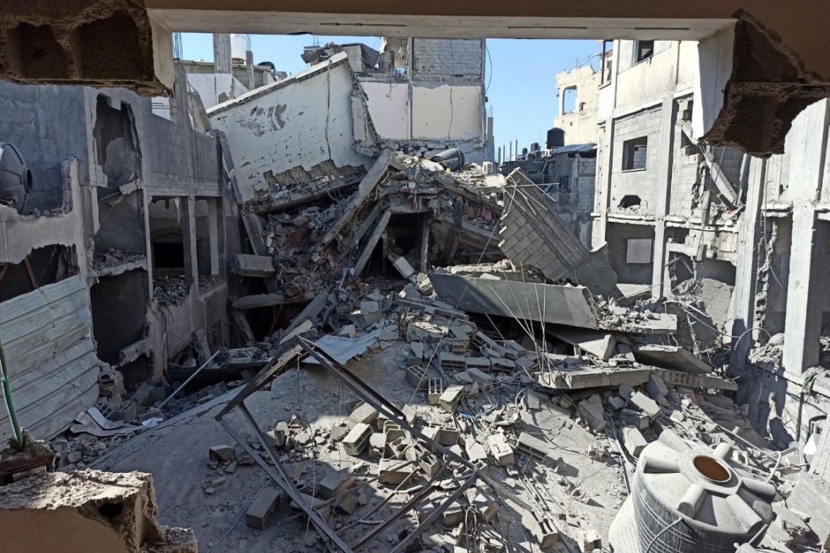 Qəzzada saxlanılan son israilli əsirin cəsədi tapılıb