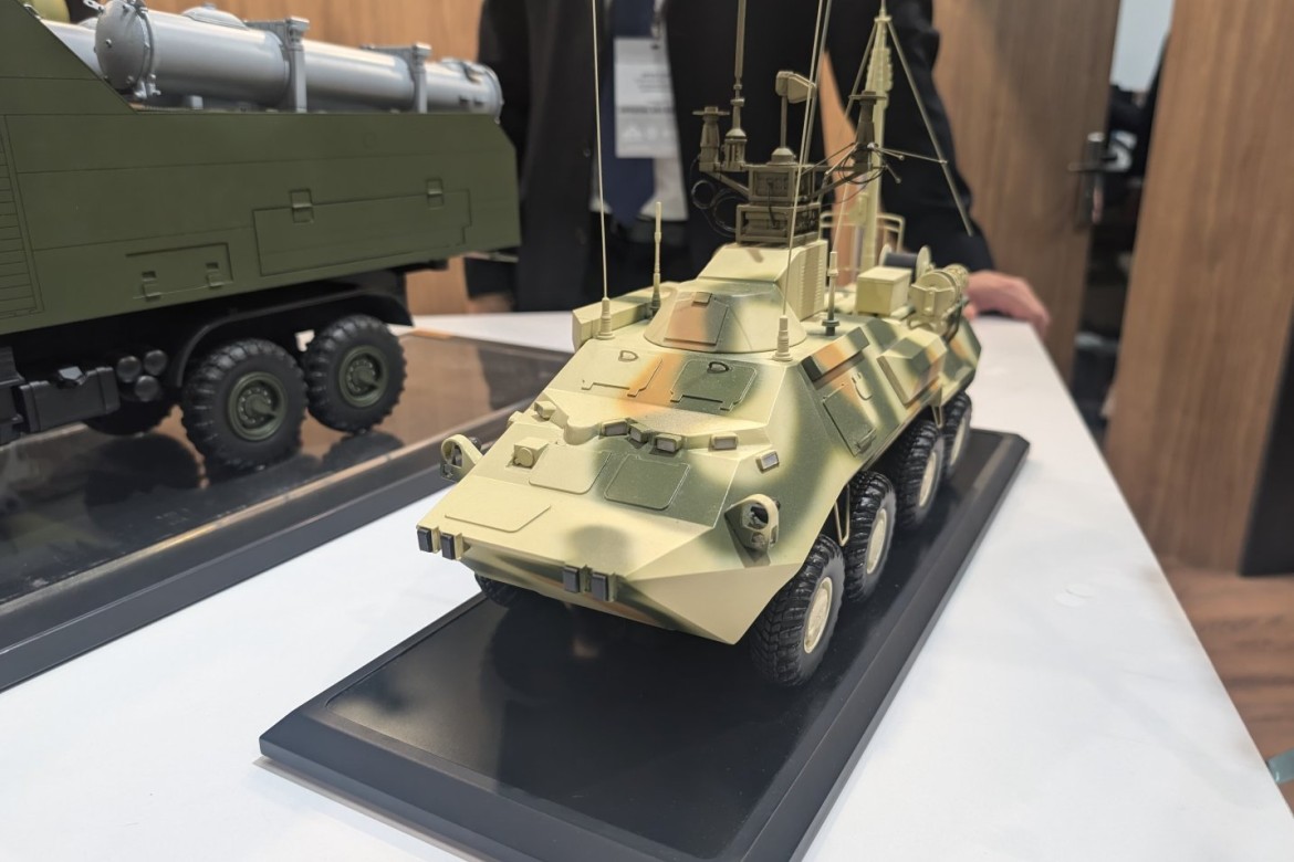 ADEX-2024 sərgisində RP-377VM1 kiçik ölçülü müdaxilə ötürücüsü təqdim edildi