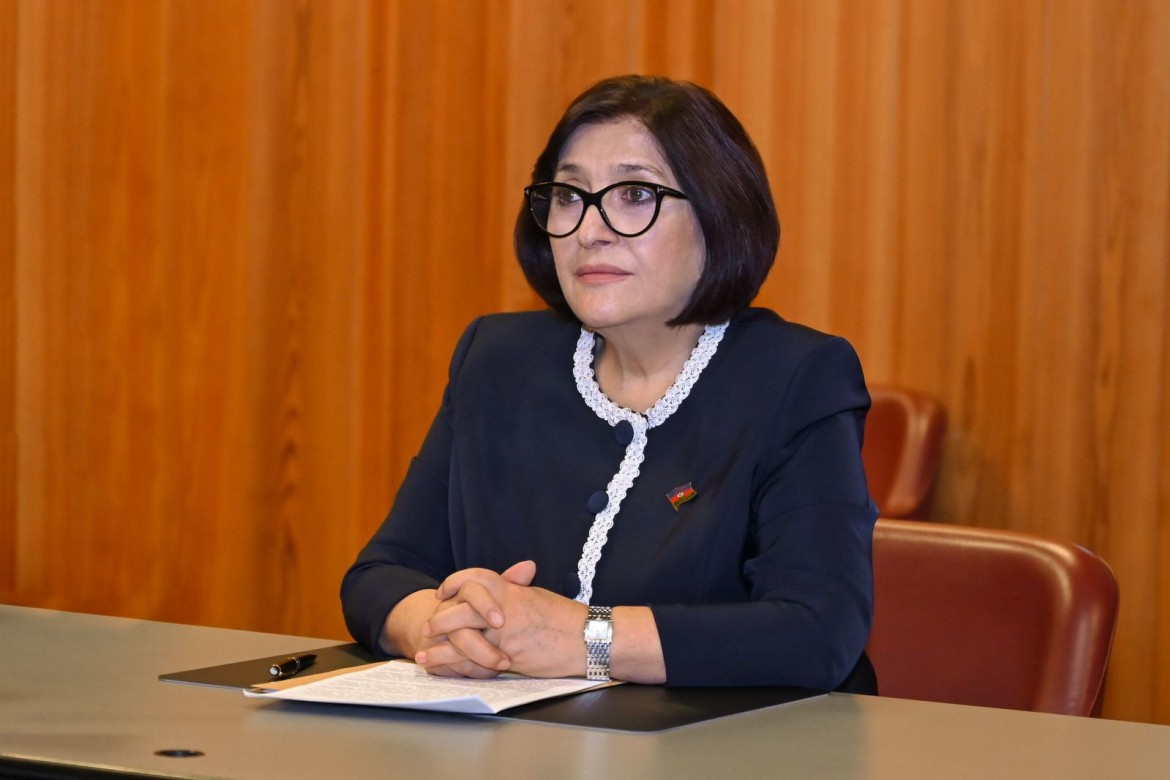 Sahibə Qafarova təyyarə qəzasında həlak olanların ailələrinə başsağlığı verib