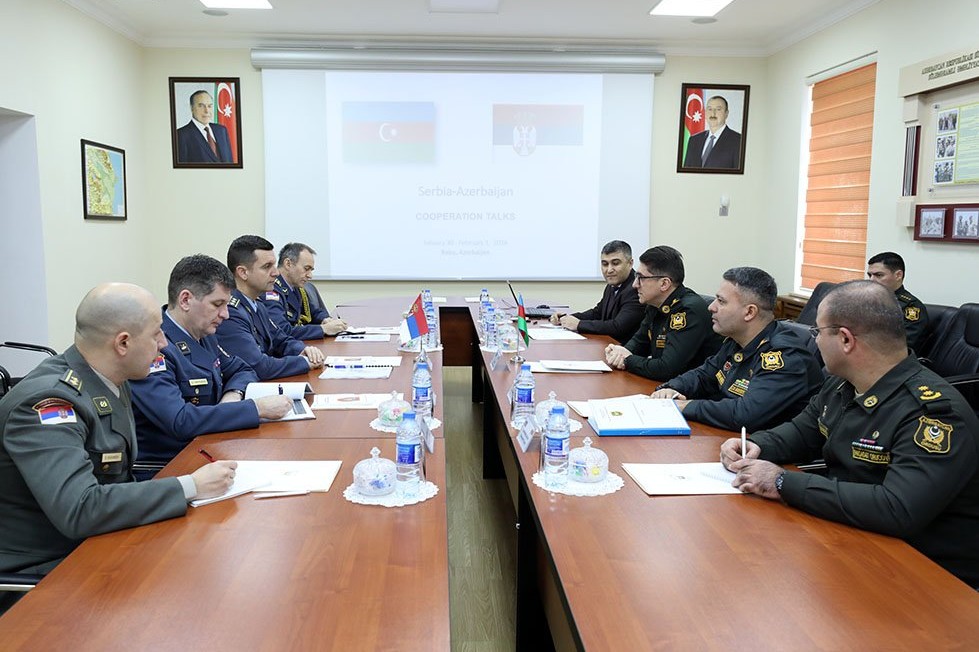 Azərbaycan və Serbiya Müdafiə nazirlikləri hərbi əməkdaşlıq planı imzalayıb