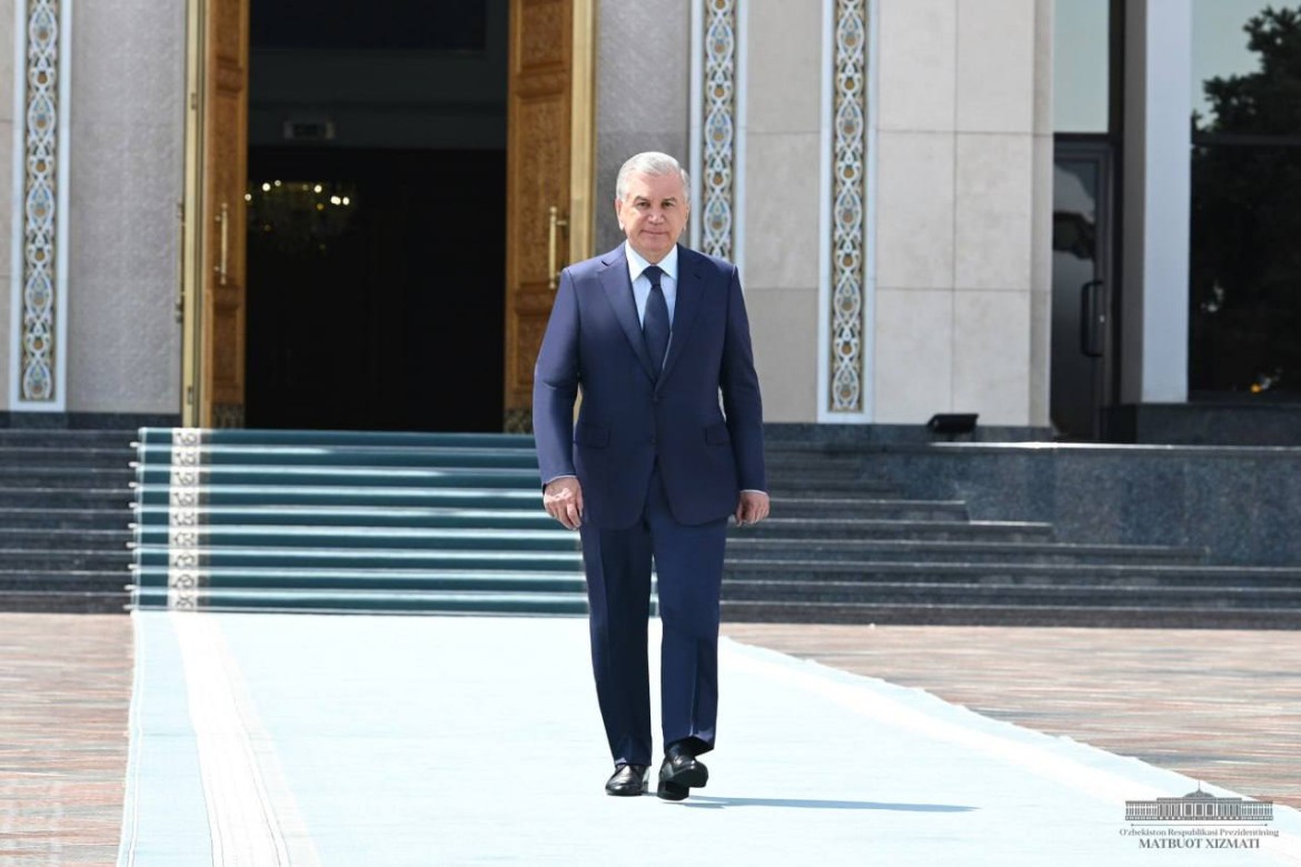 Özbəkistan prezidenti Azərbaycana işgüzar səfərə yola düşüb