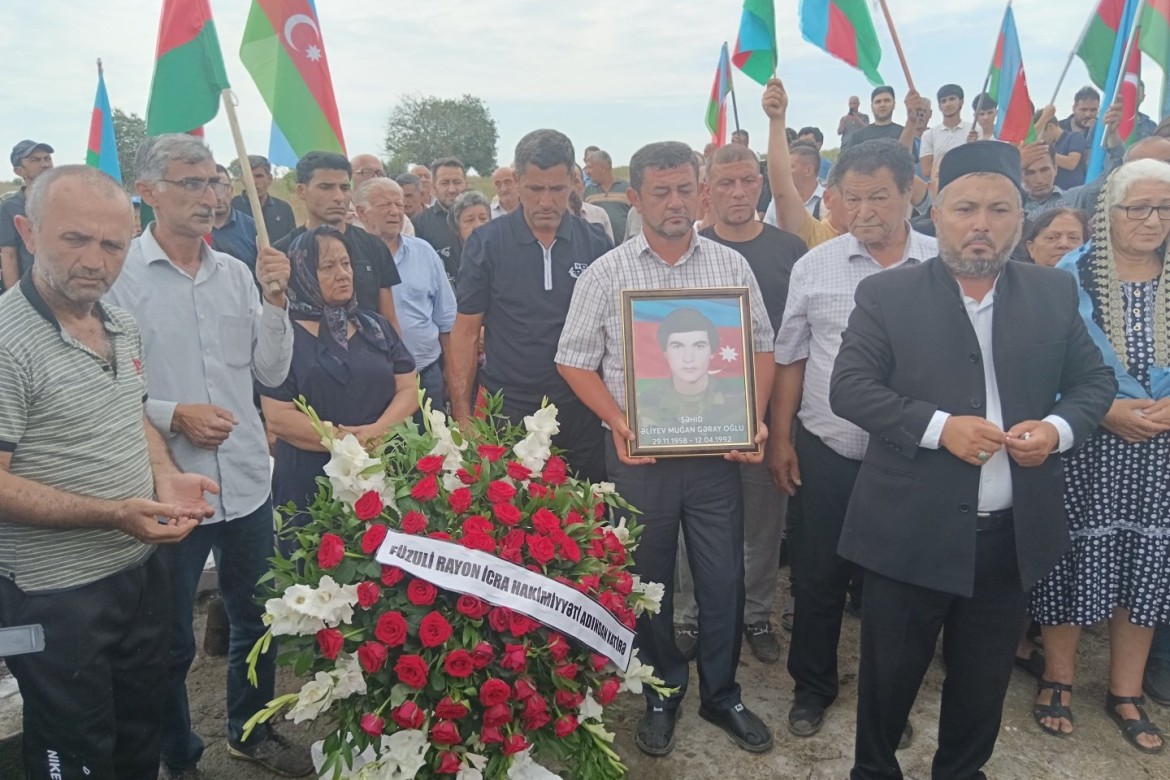 Şəhid Muğan Əliyev 32 il sonra Füzulidə torpağa tapşırılıb