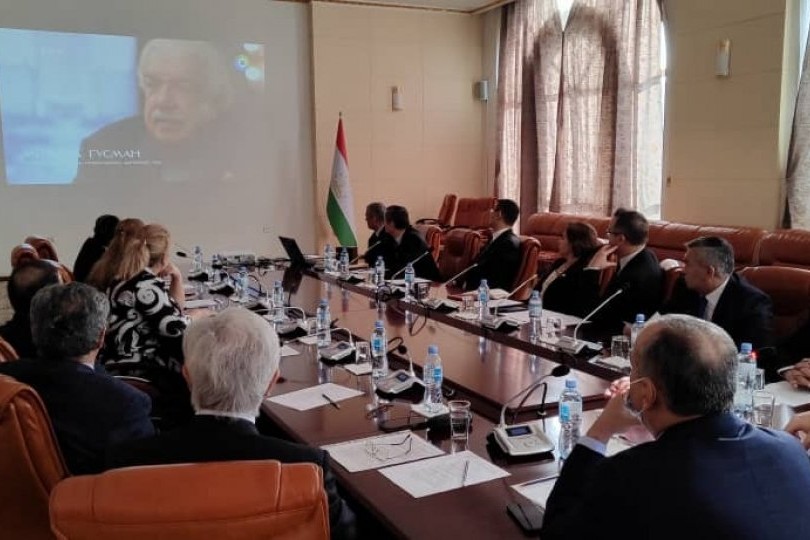 Tacikistanda “Heydər Əliyev müasir Azərbaycanın memarıdır” mövzusunda dəyirmi masa təşkil olunub
