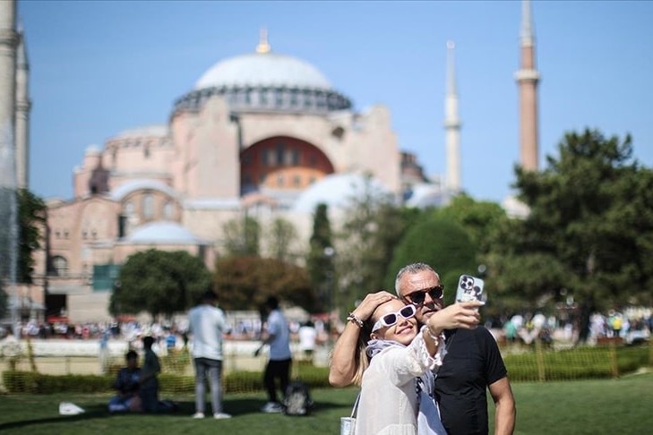 Türkiyəyə səfər edən Qırğızıstanlıların sayı azalıb (ÖZƏL)