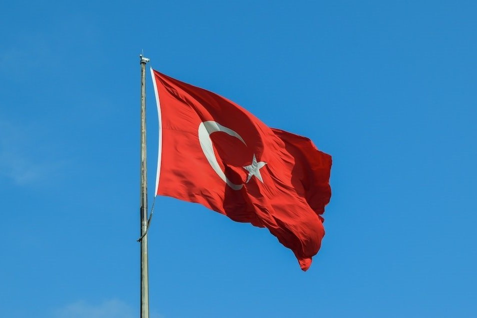 Türkiyədə 16 əcnəbi vətəndaşın əmlakı dondurulub
