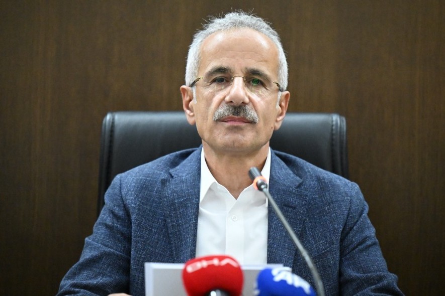 Qars-İğdır-Aralık-Dilucu xətti Zəngəzur dəhlizinin əsas komponenti olacaq - Uraloğlu