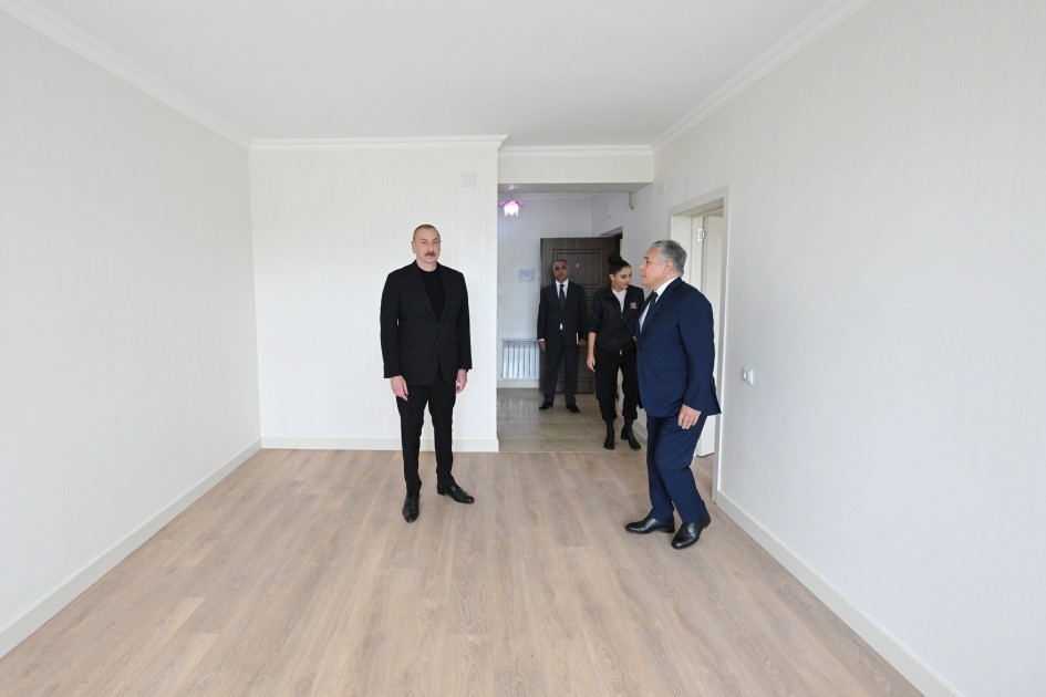 Prezident İlham Əliyev və Birinci xanım Mehriban Əliyeva Xocalı şəhərində görülən işlər və Xocalı şəhərinin Baş planı ilə tanış olublar