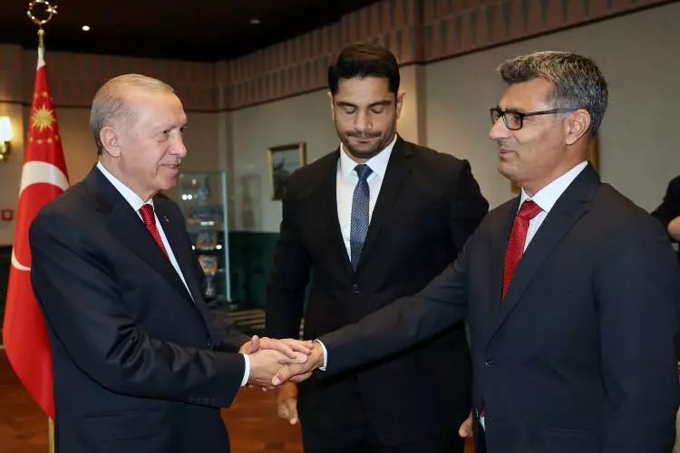 Ərdoğan Paris 2024-də medal qazanan idmançıları qəbul edib