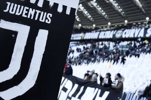 “Yuventus”un 50 milyonluq transferi