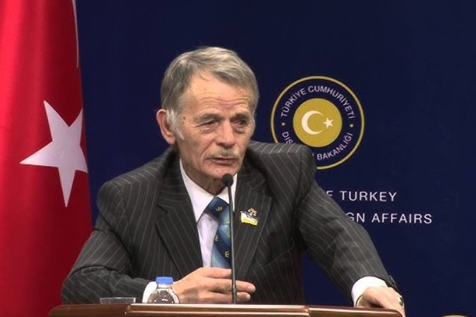 Krım tatarlarının liderinə "Ukrayna Qəhrəmanı" medalı təqdim edilib