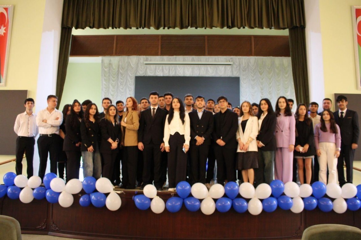 18 oktyabr Müstəqilliyin Bərpası Gününə həsr olunmuş "Müstəqilliyimiz Əbədidir" adlı tədbir yekunlaşıb