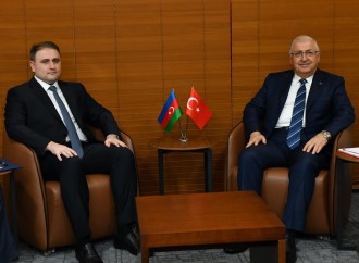 Vüqar Mustafayev Türkiyənin milli müdafiə naziri ilə görüşüb